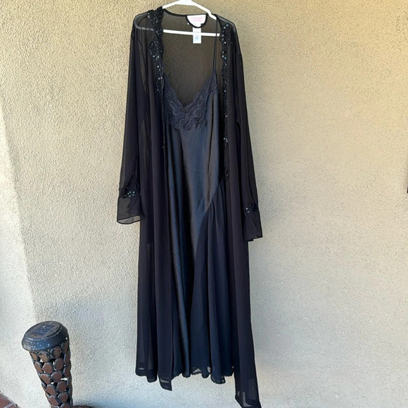Lucie Ann Peignoir black Robe w/ matching nightgown full swing set Size L - Picture 14 of 14